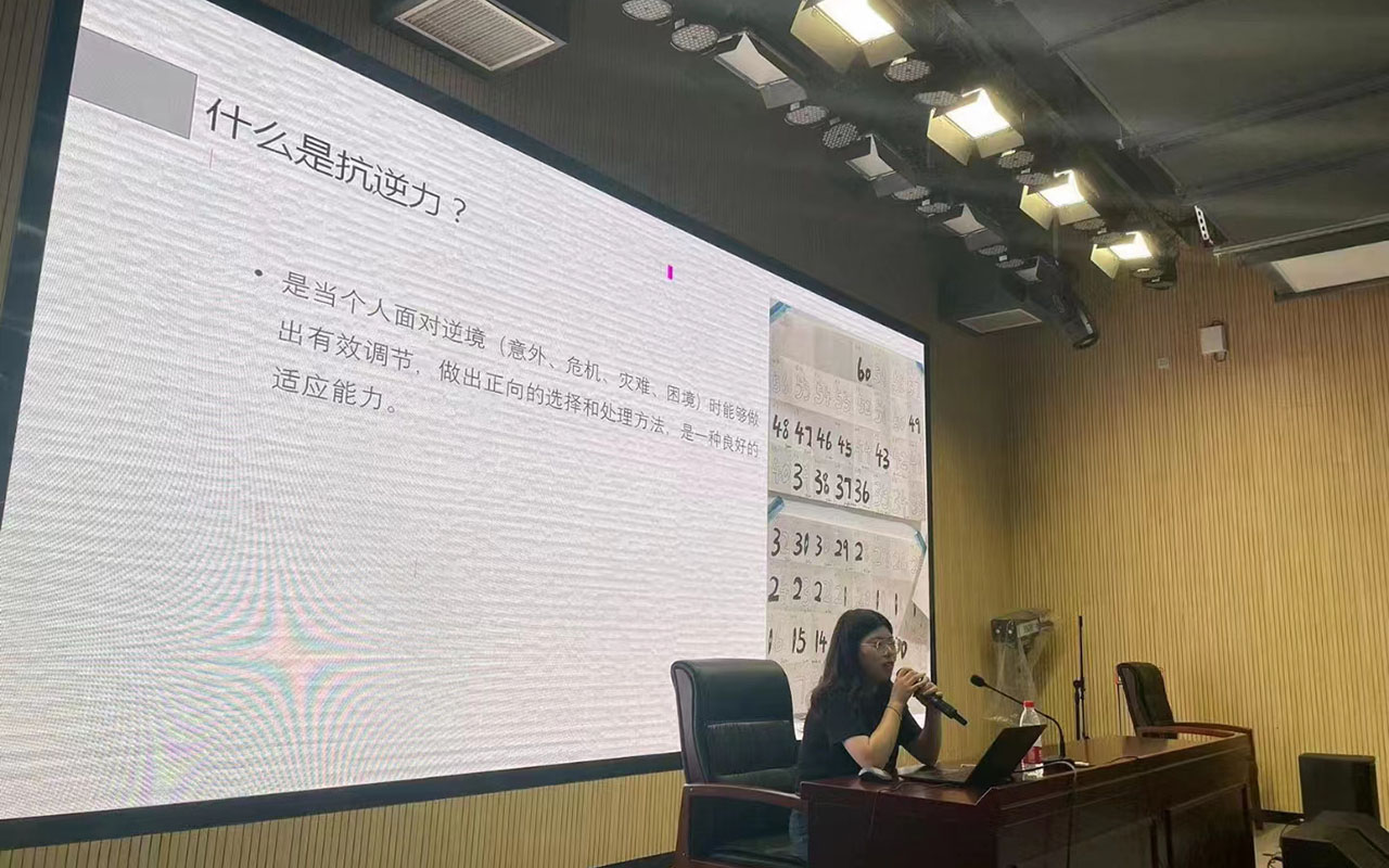 麻城董玉娣中学